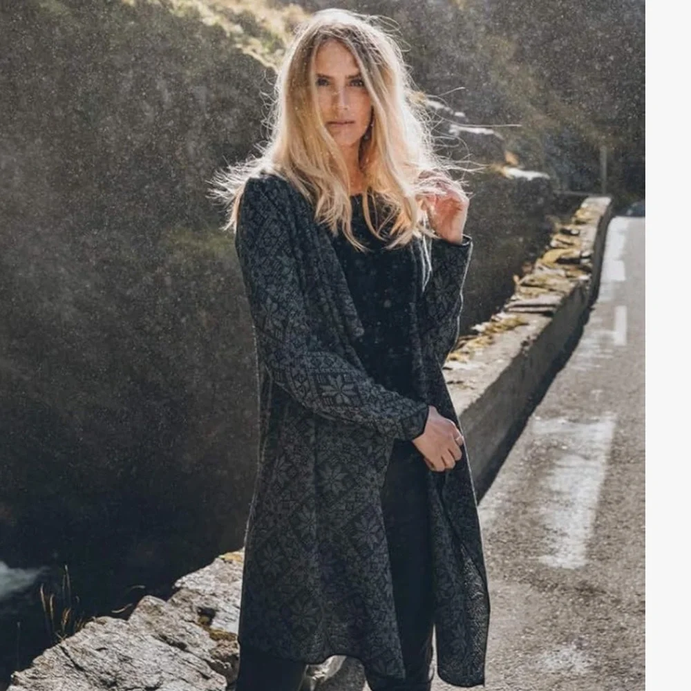 Dale of Norway Flora Jacket Sweater Wool Open Cardigan in Gray/Black Size Large - Picture 13 of 14